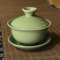 Гайвань із зеленого геяо