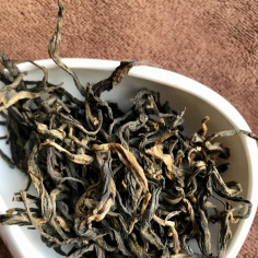 Червоний чай з древніх дерев, висушені на сонці 2