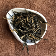 Соснові голки з Юньнані