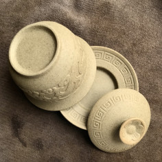 Глиняна гайвань із рельєфом 2