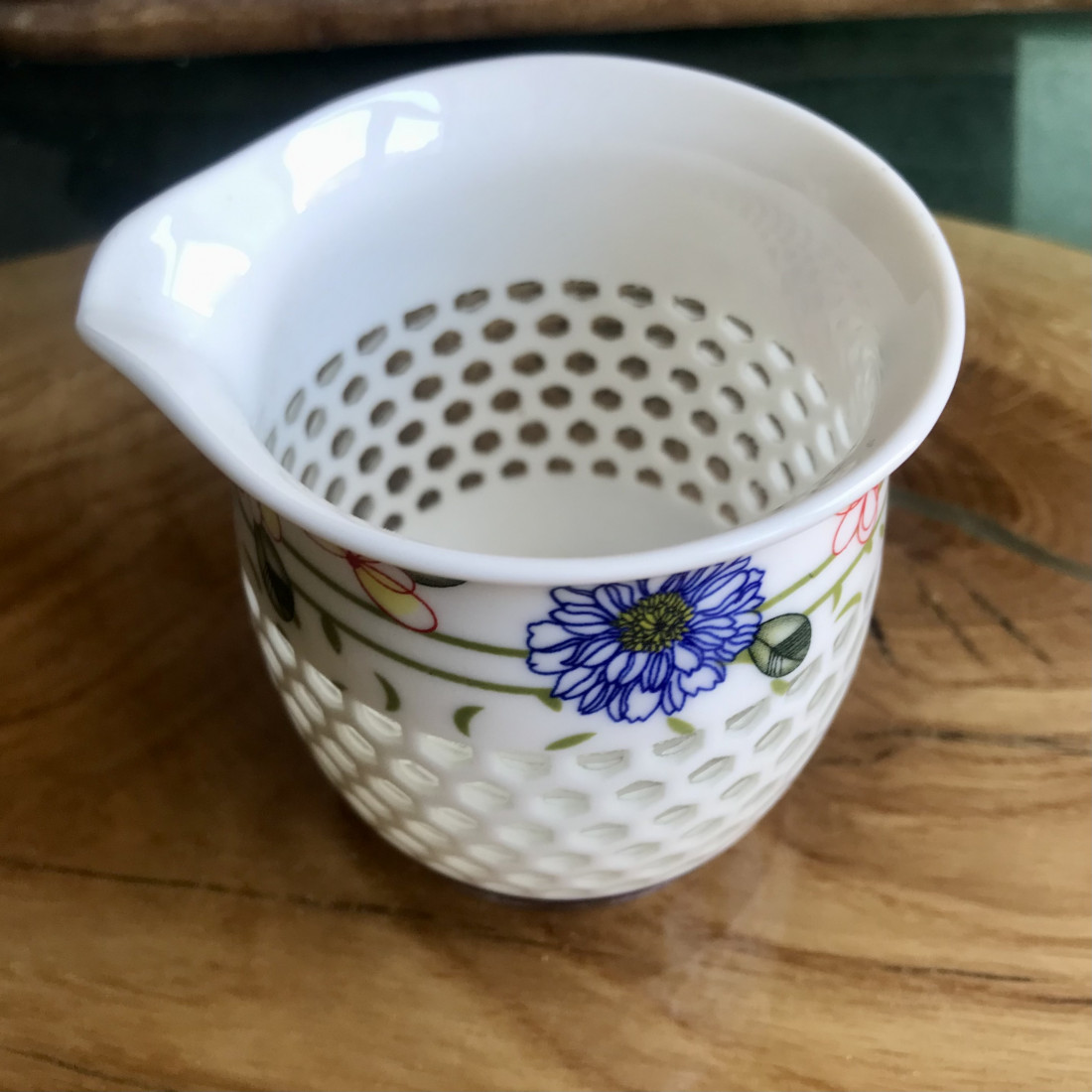 Чахай з рисової порцеляни «Весна» Чахай з рисової порцеляни «Весна»