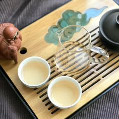 Хмари, що передвіщають щастя — прямокутна чабань з чорною меламіновою основою 2