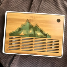 Далекі гори — прямокутна чабань з білою меламіновою основою.