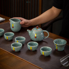 Набір чайного посуду з геяо в чемодані