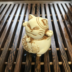 Нецке «Манекі неко»