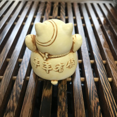 Нецке «Манекі неко» 2