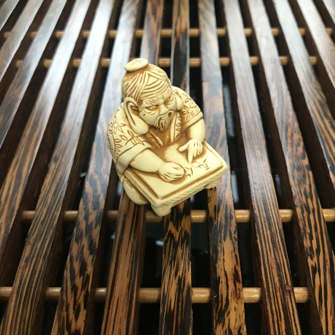 Нецке «Гасісу» Нецке «Гасісу»