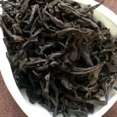 Великий червоний халат зі скелі Фоґо (слабообсмажений) 2