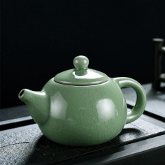 Чайник Сіші з ґеяо кольору...