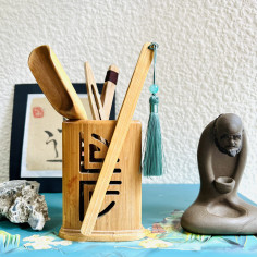 Щипці бамбукові з китицею 2