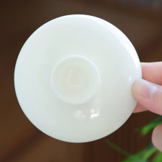 Біла кришка від гайвані (6... 2