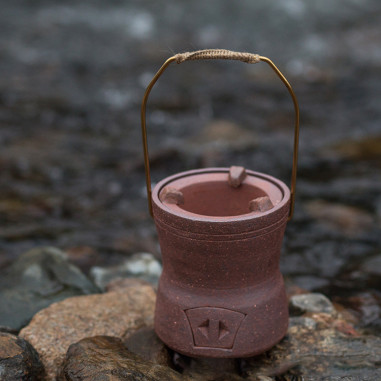 Домашня вугільна піч з ручкою