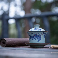 Гайвань із порцеляни Цзінхуа "П'ять тигрів" 2