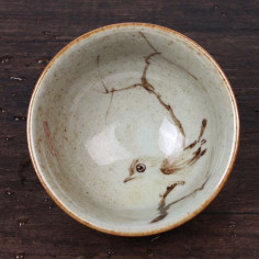 Сіра чаша з малюнком «Пташка на сухій гілці», 60 мл