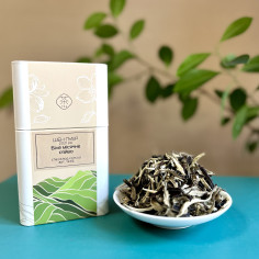 Біле місячне сяйво в...