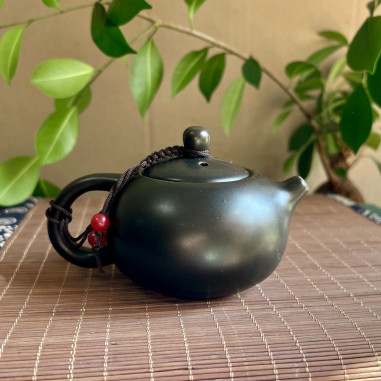 Чайник з чорного дін'яо