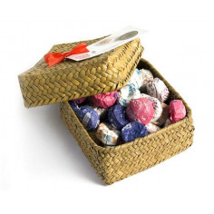 Набір порційного пуеру з добавками в плетеній коробці.