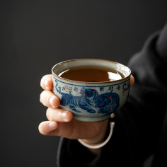 Крупна чаша із порцеляни Цзінхуа "П'ять тигрів"