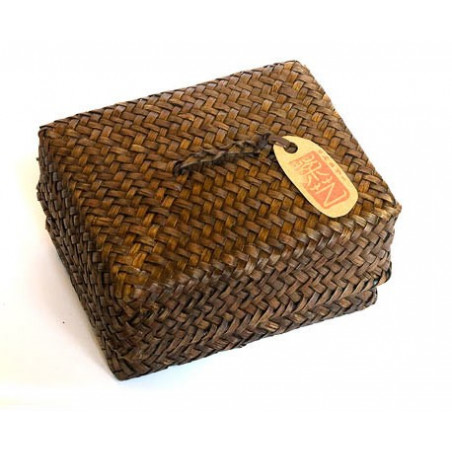 Подарунковий набір чаю та чайних солодощів