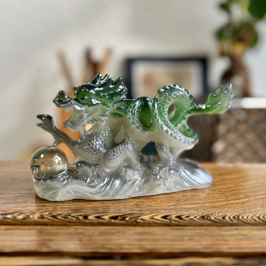 Дракон із перлиною (зелений)