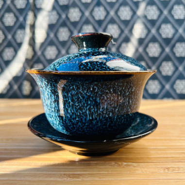 Синьо-біла гайвань