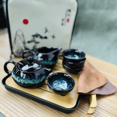 Космос — коричнево-синій... 2