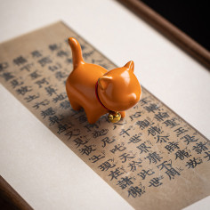 Кіт — маленька статуетка з... 2