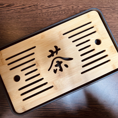 Ієрогліф "Чай" — прямокутна чабань з...