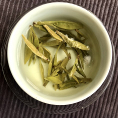 Криниця дракона з озера Сіху 2022 2