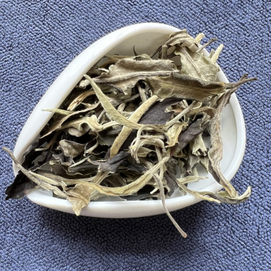 Шен пуер "Біле місячне сяйво гори...