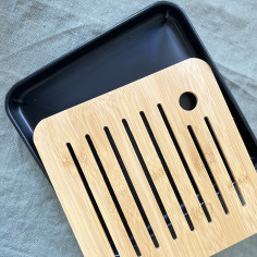 Маленька чабань із чорною меламіновою основою 2