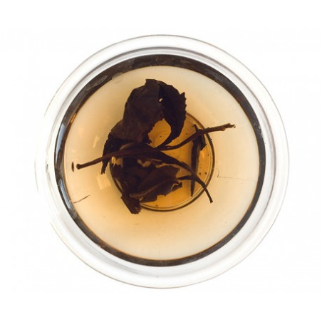 Витриманий білий чай