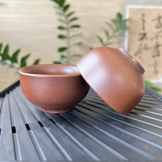 Глиняна чаша з глазур'ю 2