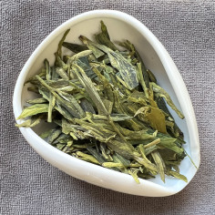 Колодязь дракона з озера Сіху