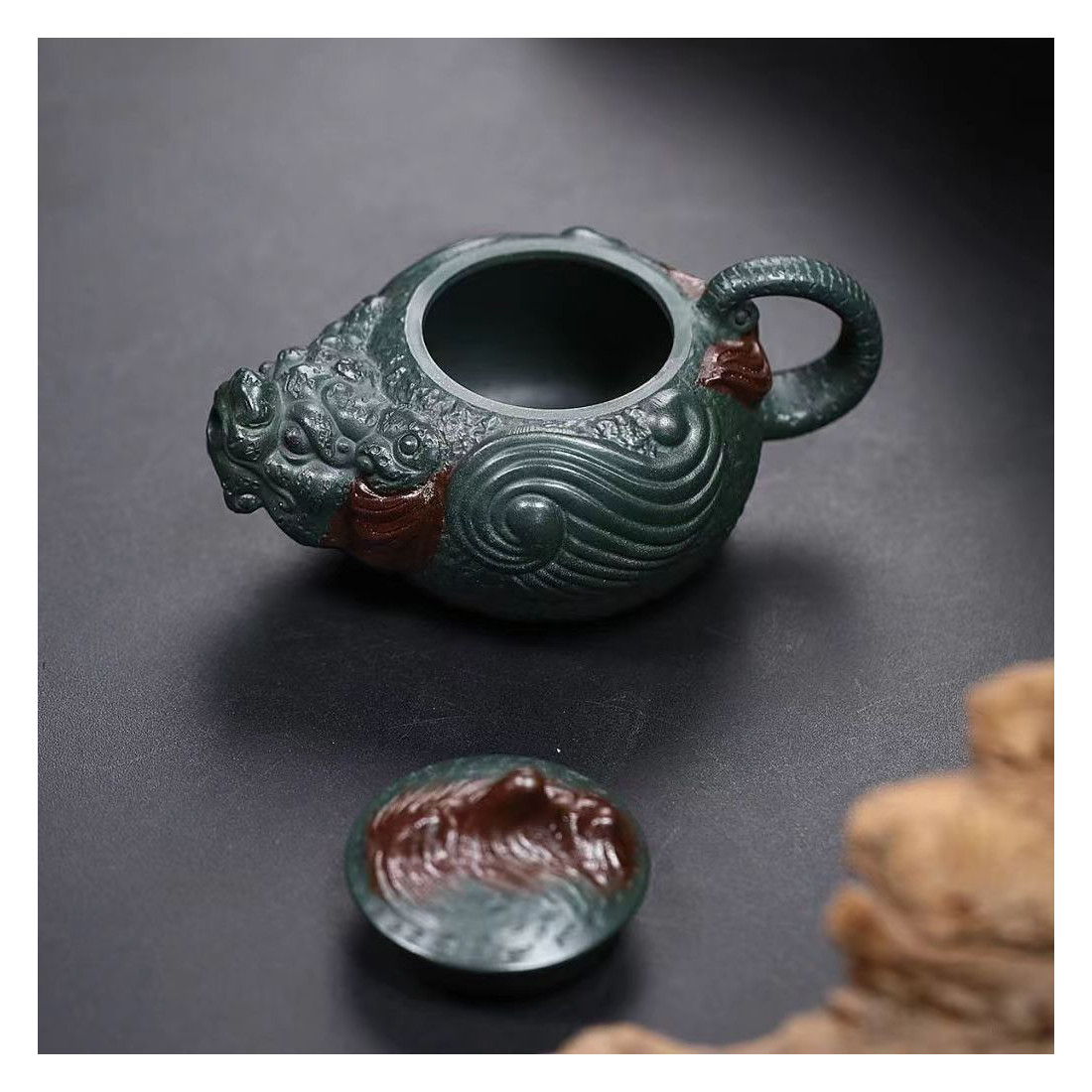 Чайник "Дракон" з їсінської глини Чайник "Дракон" з їсінської глини