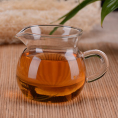 Скляний чахай у формі глека