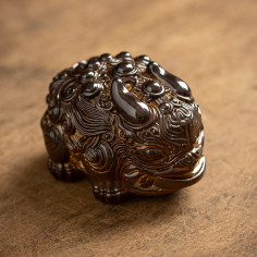 Барс — статуетка, що змінює...