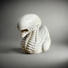 Фігурка "Каченя-ксеноморф"