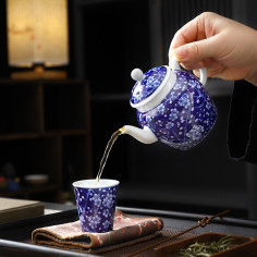 Фарфоровый чайник "Ледяная... 2