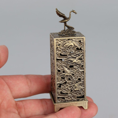 Маленька курильниця для пахощів... Маленька курильниця для пахощів...