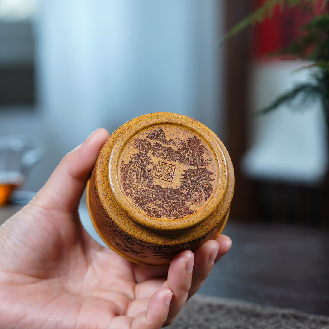 Велика чаша із їсінської глини... Велика чаша із їсінської глини...