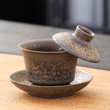 Ґайвань у стилі "Іржава кераміка"