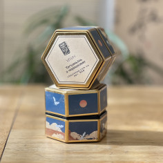 Теґуаньїнь з черешками в...