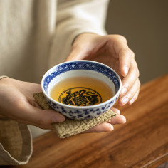 Крупна чаша "Лотоси" з...