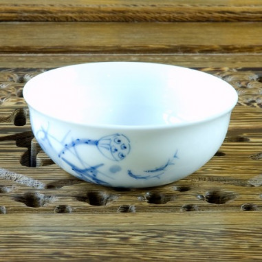 Чаша з цзиндечженьської порцеляни «Рибки»
