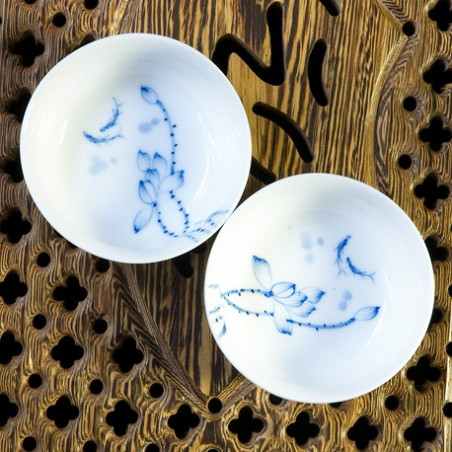 Чаша з цзиндечженської порцеляни «Лотос» Чаша з цзиндечженської порцеляни «Лотос»