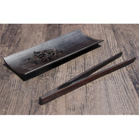 Чахе та щипці чорного кольору