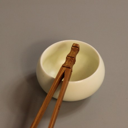 Щипці з бамбука