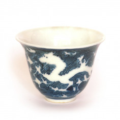 Антикварна чаша з цзиндечженської порцеляни «Хмарний дракон» 2