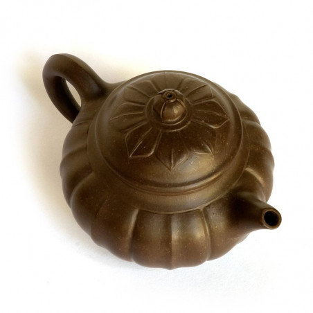 Чайник із ісинської глини "Хризантема" Чайник із ісинської глини "Хризантема"